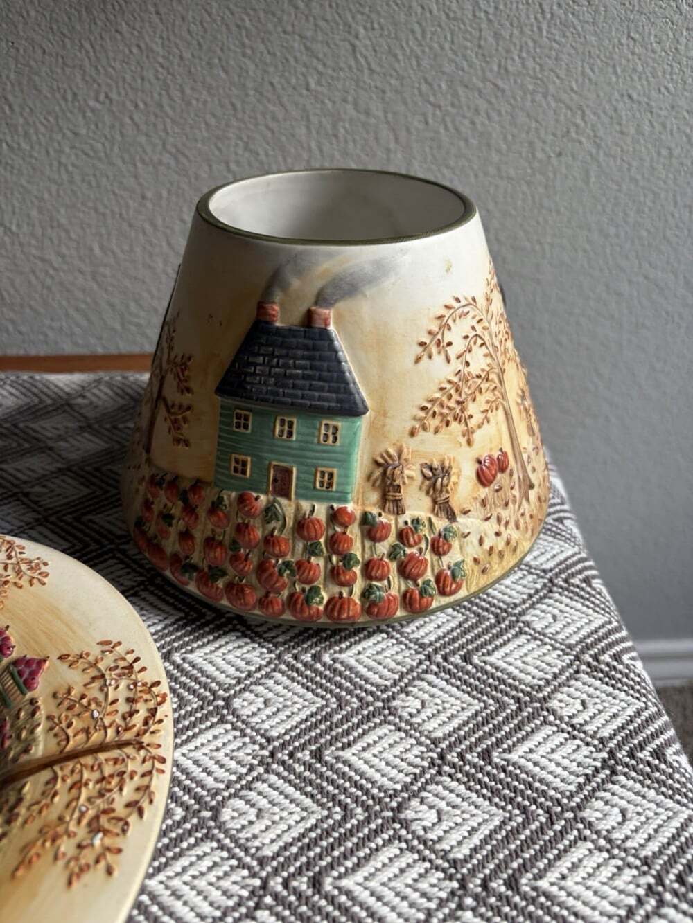 Yankee Candle Autumn Farmhouse Pumpkin Large Jar Topper Shade And Drip Plate Set